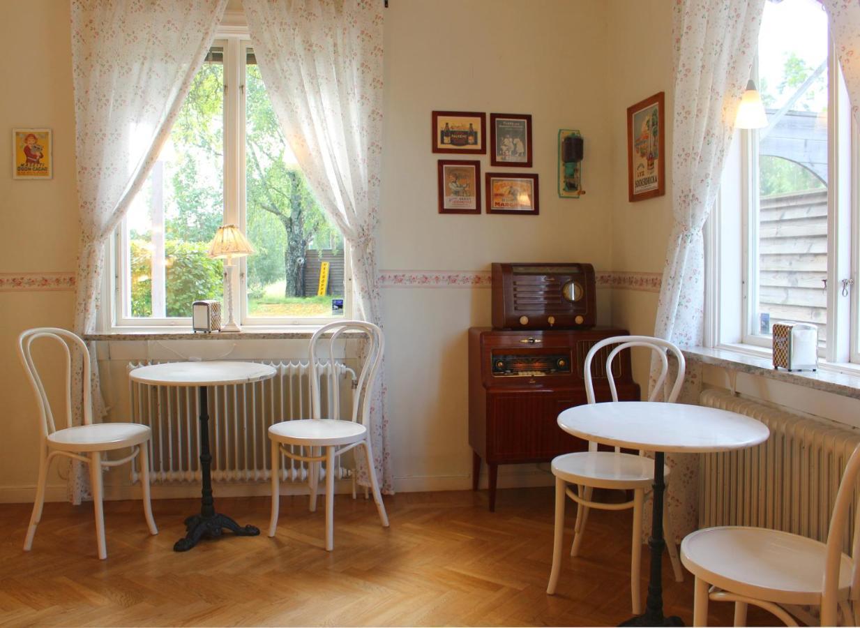 Twister 53 Hotel Sparreholm Bagian luar foto