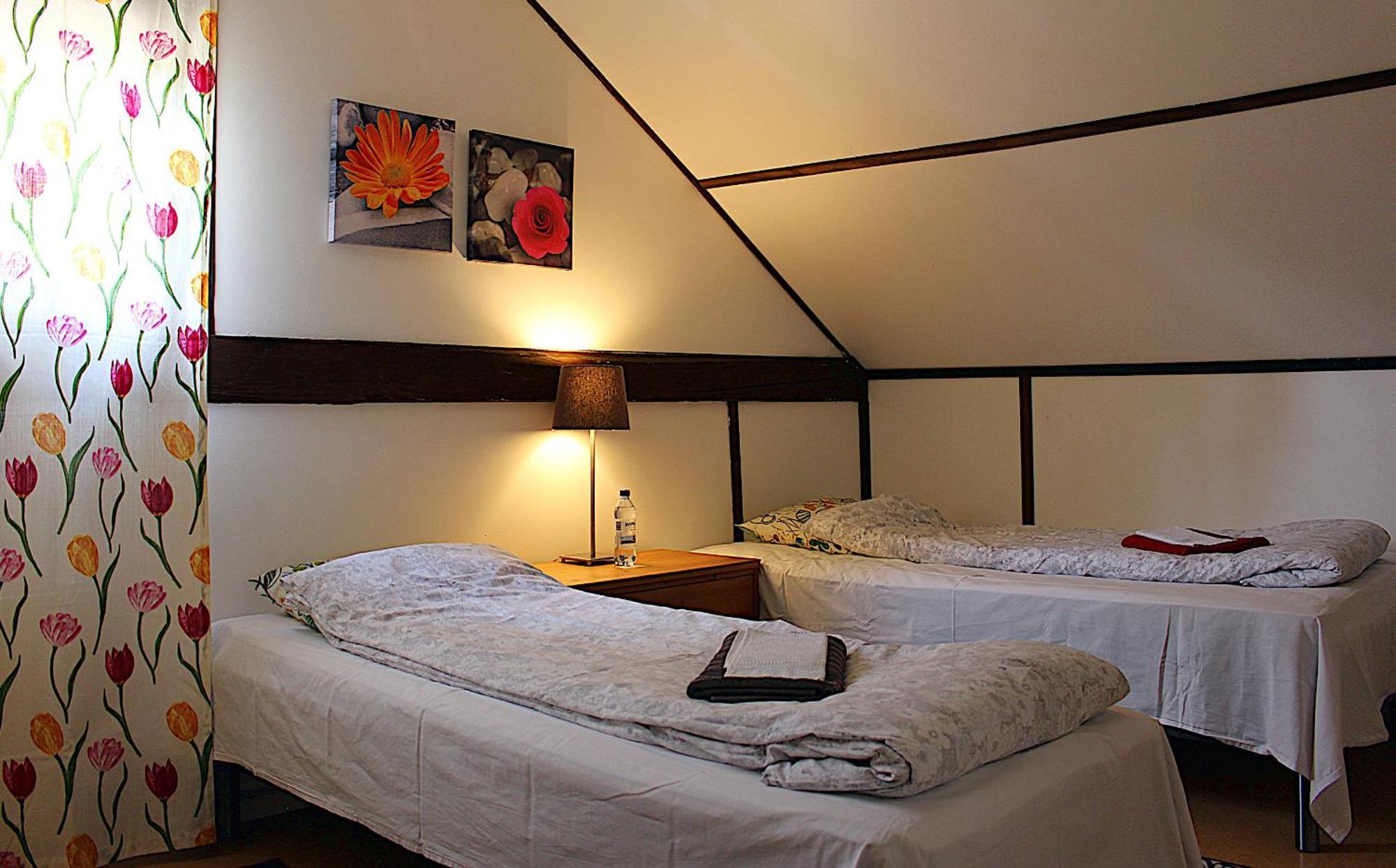 Twister 53 Hotel Sparreholm Bagian luar foto